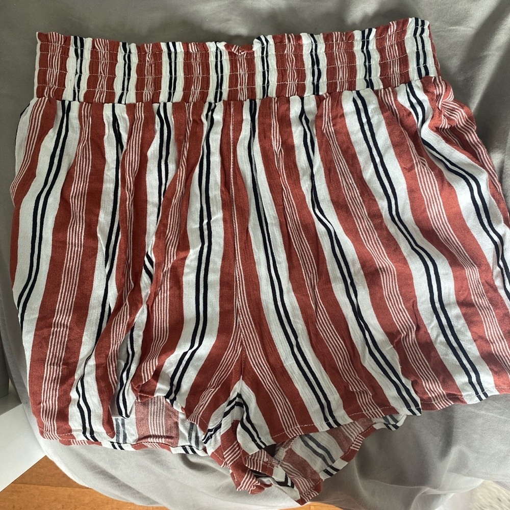 ardene shorts size small